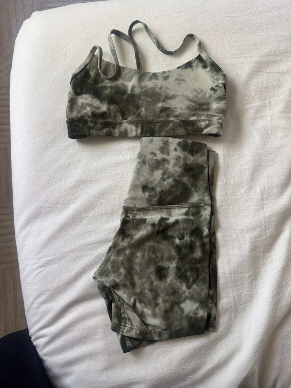 Lululemon green tie dye align shorts set